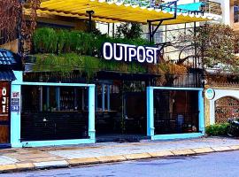 מלון צילום: OUTPOST Bar & Hostel