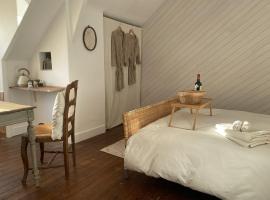 Lady of the Lake, hôtel à Huelgoat