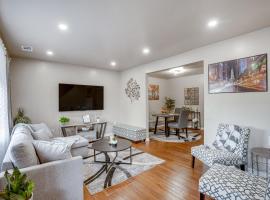 Hotel Photo: Charming Willow Grove Home with Patio and Fire Pit!