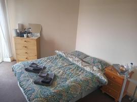 Hotel Foto: Room for rent in Waterford City, Ireland