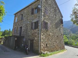 Hotelfotos: Appartement T1 typique Village Centre CORSE