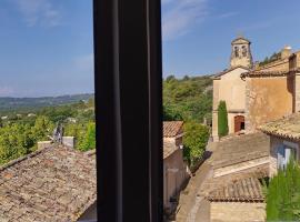 होटल की एक तस्वीर: Lovely views in secret Provence