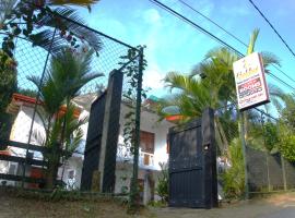 A picture of the hotel: Golden Holiday Home