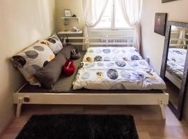 Хотел снимка: Cosy Room in Our Apartment