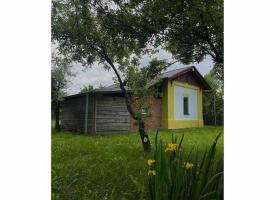Hotel Photo: Dráždní domek na samotě u lesa
