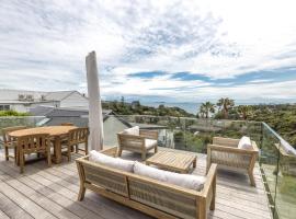 Palm Beach Seaviews With A Touch Of Luxury Awaits, ξενοδοχείο στο Palm Beach