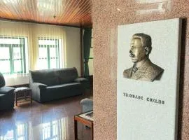 Hotel Trindade Coelho