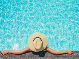 Azuu Boutique Hotel, hotel in Antalya