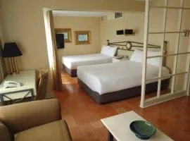 Suites del Bosque Hotel