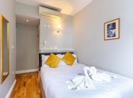 Coronation Hotel, hotel in London