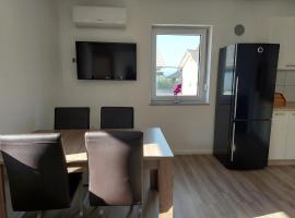 Apartment house Petra, Hotel in Cerklje na Gorenjskem