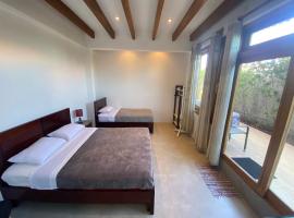 Black Pearl, ξενοδοχείο σε Puerto Villamil