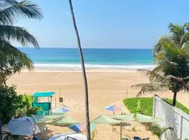 Josan Villa with a Glorious Beach and Sea View