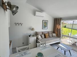 La Maison des Vacances, hotel in Dolus d'Oléron