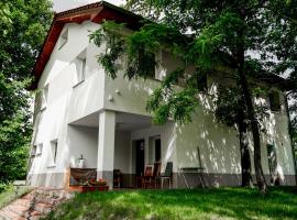 Leśny Dworek, Hotel in Żary