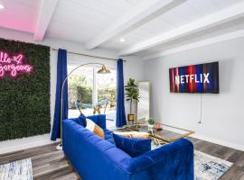 Luxury 4 Bedroom House Mins to Disney! Game Room, Hotel in Westminster