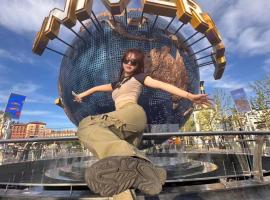 Happy Dragon Universal Vacation Hotel - close to Universal Studio and Wanda Plaza,free shuttle to the Resort,Free Coffee,Laundry, hotel v Pekingu