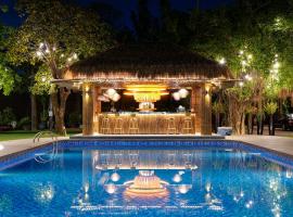 Hidden Mansions Saigon Resort, hotel in Ho Chi Minh City