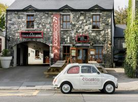 Hotel kuvat: The Coach House Hotel