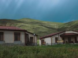 Sevan - Artanish Beach Resort, ξενοδοχείο σε Artanish