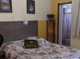 Hospedaria Recanto do Bem-te-vi - Kitinete e suite, hotel v destinaci Serra