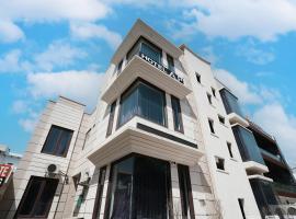 HOTEL A.P RESIDENCY, hotel in Gurgaon