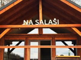 Glamping Salaš, hotel in Mochtín