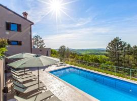 Luksuzna Vila Gradin Z Bazenom, ξενοδοχείο σε Gračišče