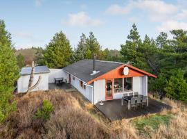 Holiday Home E Mikkelsensvej Rømø, hotel in Bolilmark