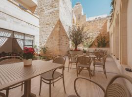 Maria Rosa Suites, hotel in Victoria