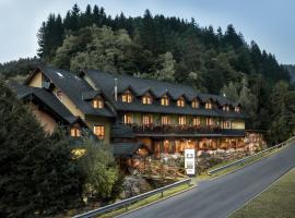 Hotel in restavracija Pod Roglo, ξενοδοχείο σε Zreče