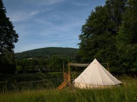 Glamping Zlaté Podlesí #2, hotel v destinaci Zlaté Hory