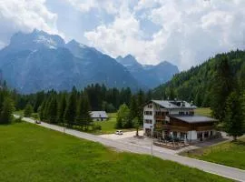 Hotel Griglieria Pizzeria Gnomo Goloso