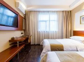 Mai Xinge Boutique Hotel - Free shuttle buses are provided between PVG Airport and Disneyland