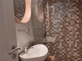 Blue Condo Otopeni, hotell sihtkohas Otopeni