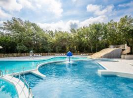 Village Pierre & Vacances Belle Dune, hotel v destinaci Fort-Mahon-Plage