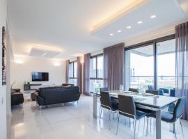 A picture of the hotel: Tel Aviv Vacation Apartments