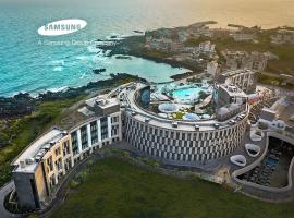 Shilla Stay Plus Iho Tewoo Ocean Front, hotel en Jeju