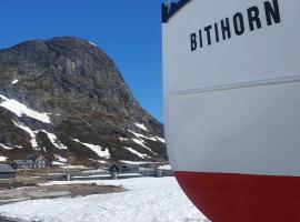 Fagerstrand, storhytte ved Bygdin i Jotunheimen, hotel in Beitostøl