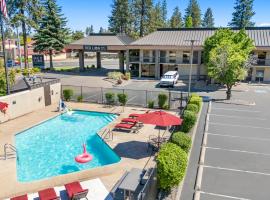 Red Lion Inn & Suites Deschutes River - Bend, hotel v destinaci Bend