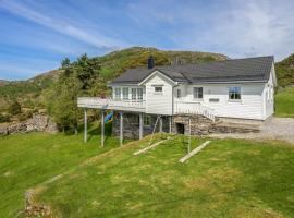 Awesome Home In Ånneland With Wifi, hotel in Ånneland