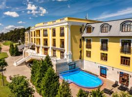 Hotel Golden Palace, хотел в Göd