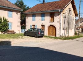 LE GELEINFÊTE I - GÎTE VOSGES à proximité de GERARDMER、Herpelmontのホテル