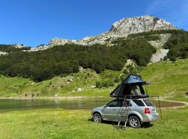 NOMAD MONTENEGRO Camper van 4x4、ポドゴリツァのホテル