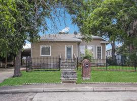 126 Lucas Street、サンアントニオのホテル