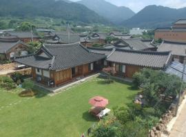 Suncheon Sagyejeol Haeoreum Hanok Pension, hotell sihtkohas Suncheon