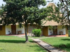 Kibale Guest Cottages, hotel in Fort Portal