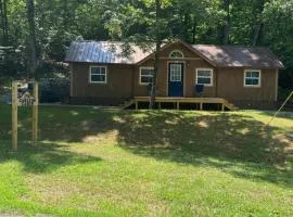 Carlton Cabin at Lake of Egypt 500 Sq Ft
