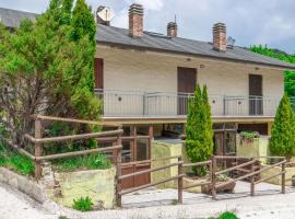 Italian Experience-Casa TraMonti, hotel in Pintura di Bolognola