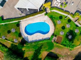 Hospedium Hotel Valles de Gredos Golf, khách sạn ở Talayuela